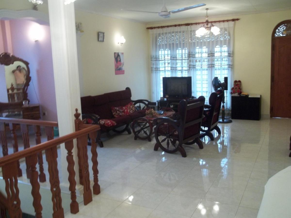 Anura Home Stay كالوتارا المظهر الخارجي الصورة